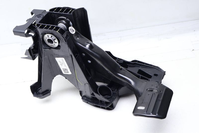 Brake Pedal Assembly 5QN723058C — Used (SKU 698007)