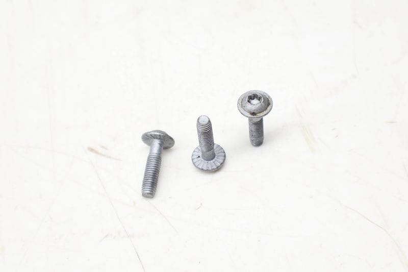 Cooling Fan Screw Bolt Set (3) WHT007235 — Used (SKU 698155)