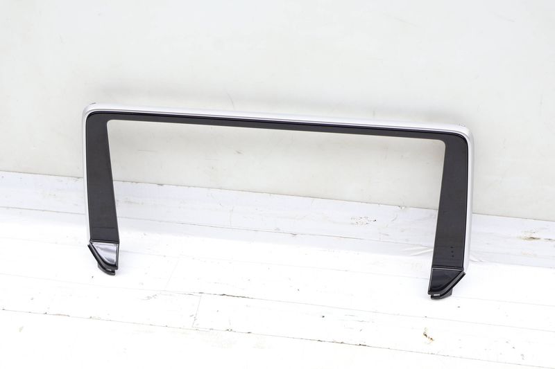 Dash Display Screen Molding / Bezel / Trim 3CN858069 — Used (SKU 698226)