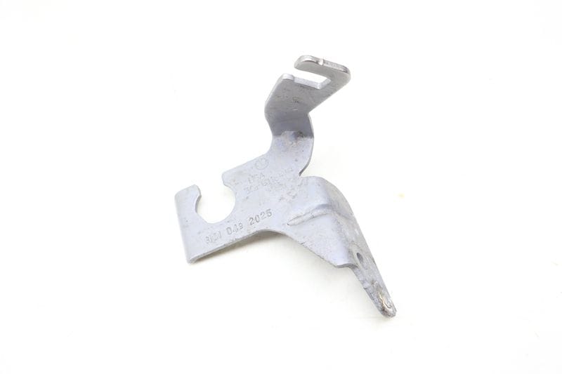 Brake Line / Hose Bracket 3QF611841B — Used (SKU 697844)