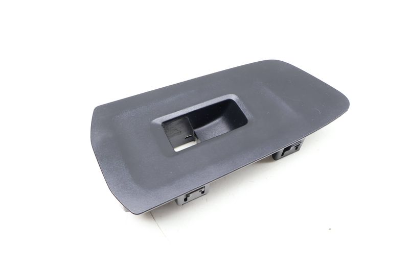 Door Window Switch Trim / Bezel 3CN868248 — Used (SKU 697800)