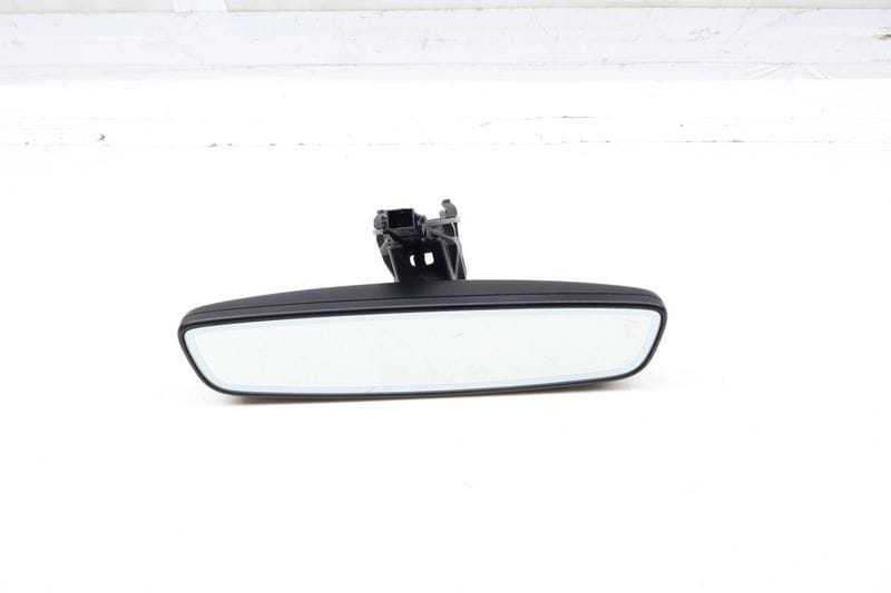 Interior Rear View Mirror w/ Auto Dim 3G0857511AM — Used (SKU 697866)