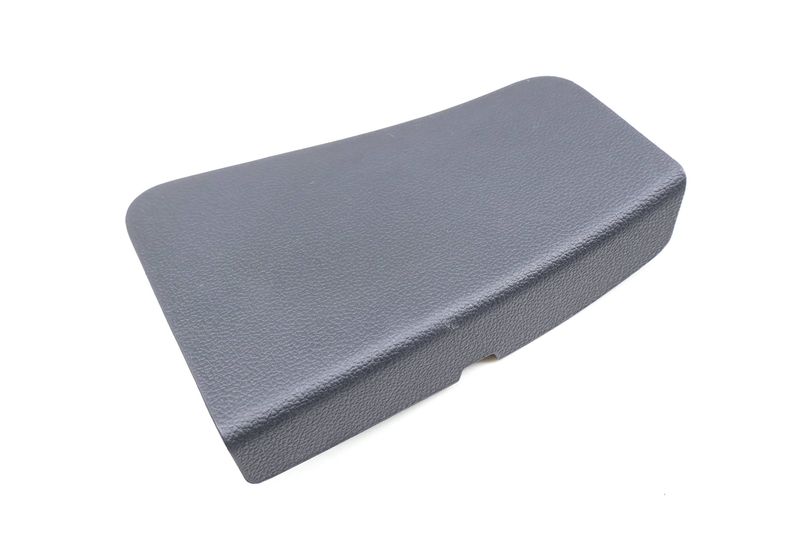 Inspection Cover / Trim 3CN867655 — Used (SKU 697809)