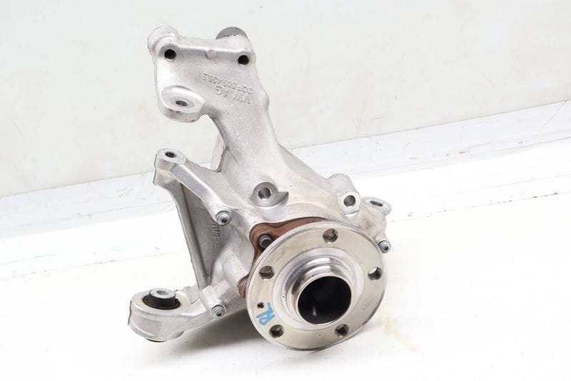Spindle Knuckle w/ Wheel Bearing 3QF505435E — Used (SKU 698032)