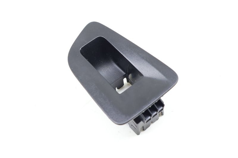 Window Switch Trim 3CN868346 — Used (SKU 697541)