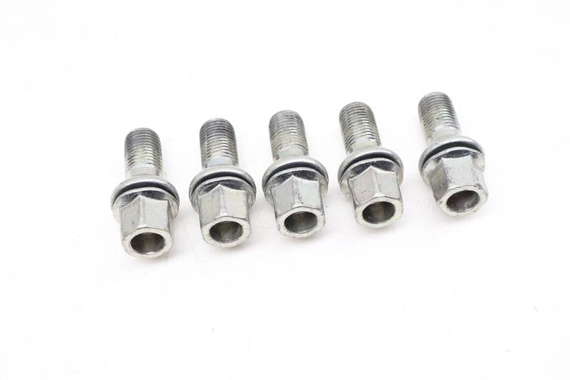 Wheel Lug Bolt / Nut Set (5) WHT002438 — Used (SKU 697576)