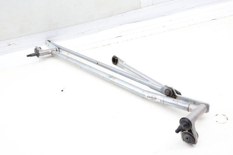 Windshield Wiper Transmission / Bracket 3CN955023A — Used (SKU 697949)