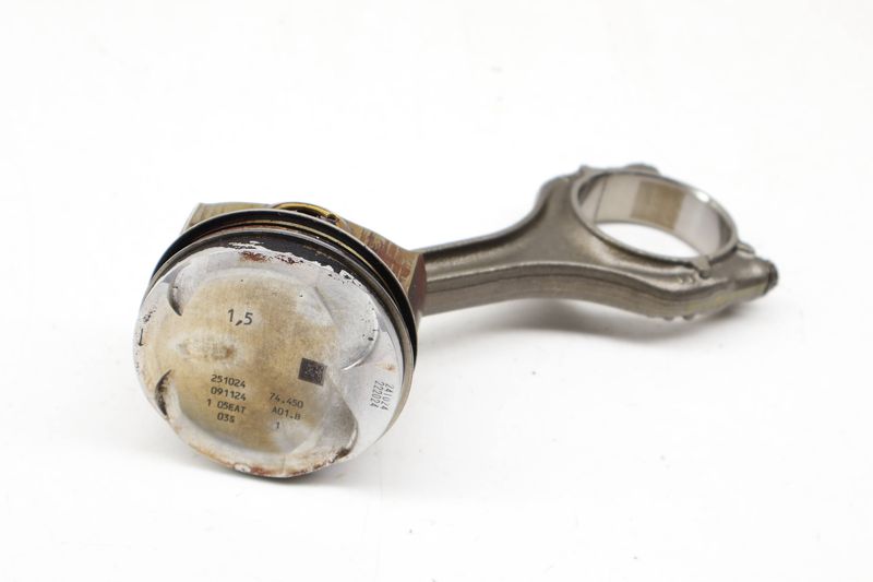 1.5L Engine Piston / Connecting Rod Assembly 05E107065AT — Used (SKU 724098)