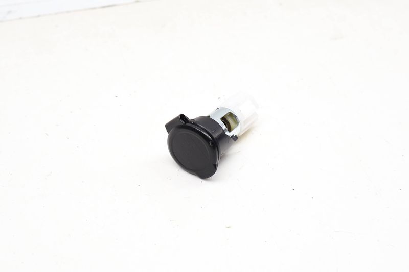 12V Power Outlet 1K0919309 — Used (SKU 723890)