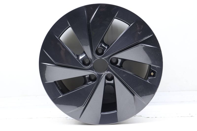 17" Inch Alloy Rim / Wheel 2GJ601025M — Used (SKU 724176)