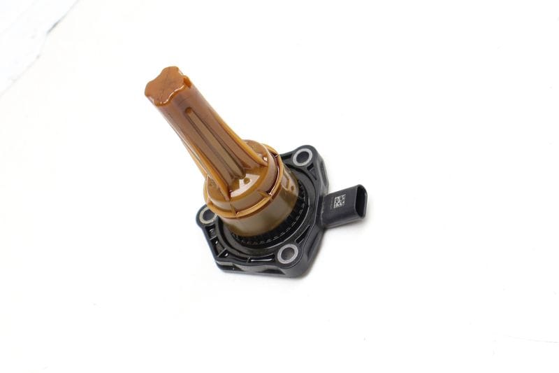Engine Oil Level Sensor 04C907660A — Used (SKU 723955)
