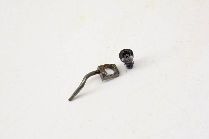Engine Oil Spray Jet / Nozzle 05E103157C — Used (SKU 724113)