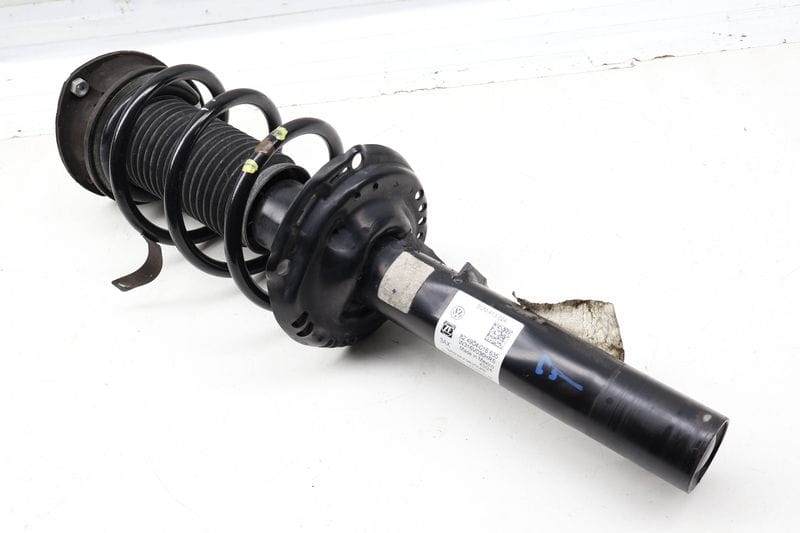Strut Shock / Spring Assembly 5QM413024 — Used (SKU 724087)