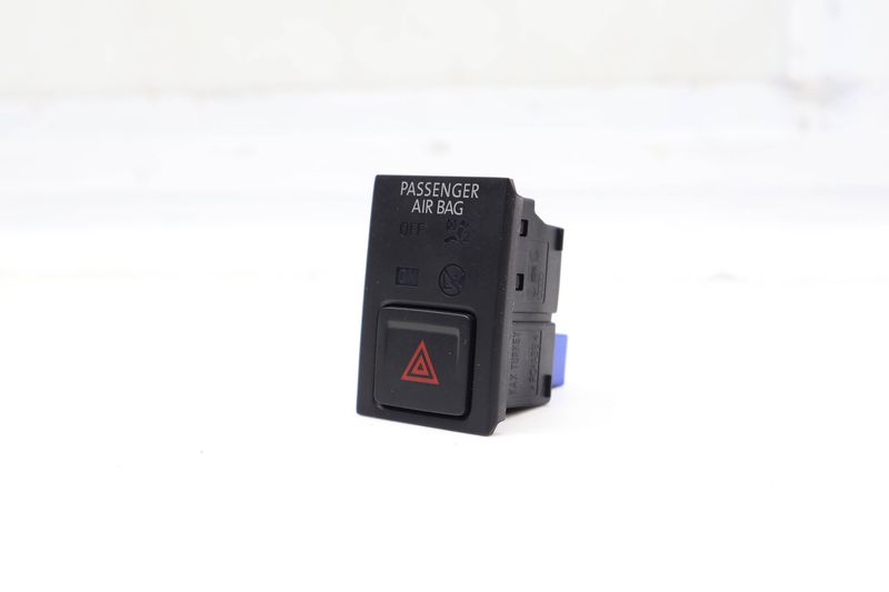 Hazard Switch / Button 2GJ919225 — Used (SKU 723894)