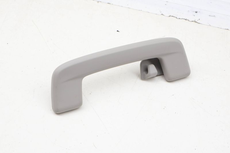 Grab Handle 8Y0857643 — Used (SKU 723823)