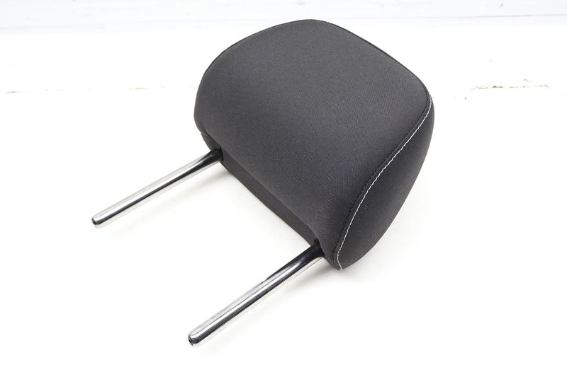 Headrest / Head Rest (CLOTH) 2GJ885901B — Used (SKU 724008)