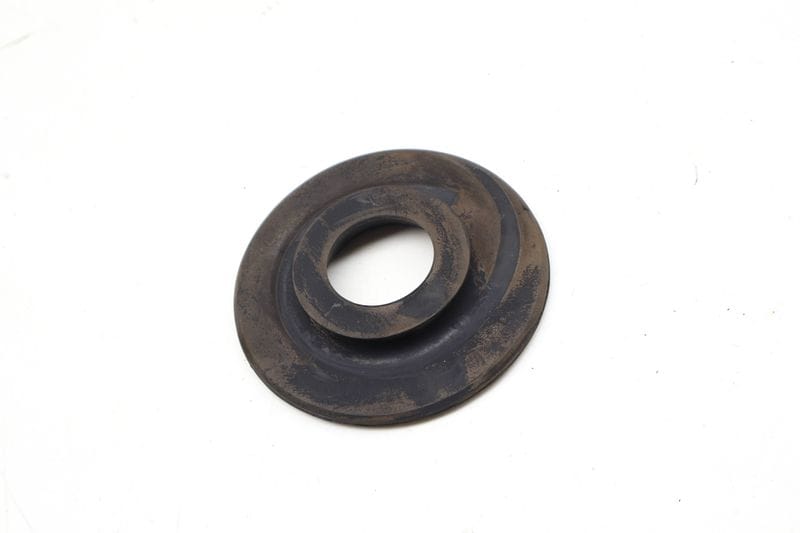 Upper Spring Rubber Mount 5QM512149 — Used (SKU 724058)