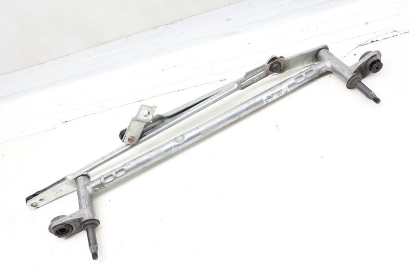 Windshield Wiper Transmission / Bracket 2GJ955023B — Used (SKU 724083)