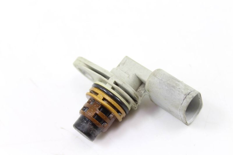 Cam / Camshaft Position Sensor 030907601E — Used (SKU 563355)