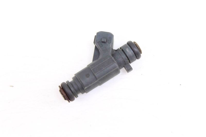 Fuel Injector 077133551M — Used (SKU 148336)