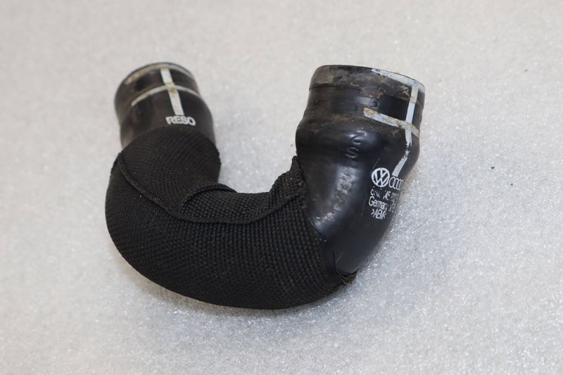 Intercooler Silencer Hose / Line 8K0145832B — Used (SKU 458084)