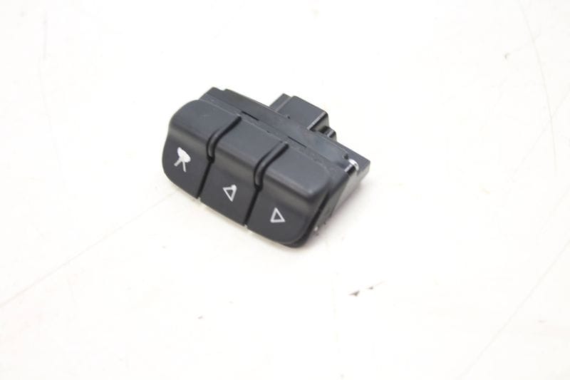 Steering Wheel Control Button / Switch 8E0951527L — Used (SKU 139581)