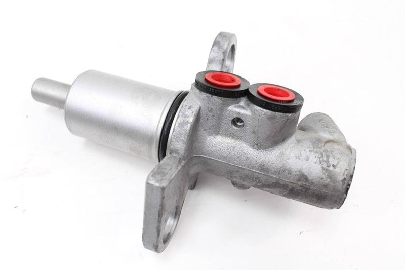 Brake Master Cylinder 4B3611021 — Used (SKU 153532)