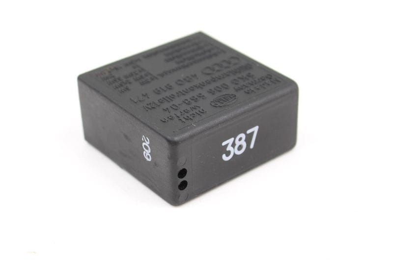 Exterior Light / Lamp Relay # 387 4B0919471 — Used (SKU 137659)