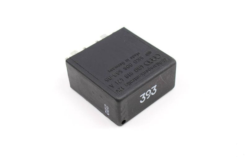 Exterior Light / Lamp Relay # 393 4B0919471A — Used (SKU 135024)