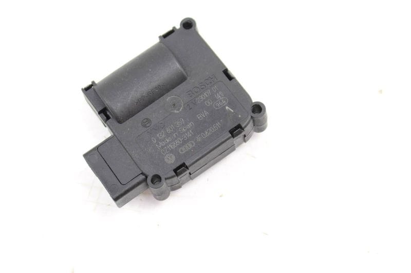 HVAC Flap / Servo Air Motor / Actuator 4F0820511A — Used (SKU 134846)
