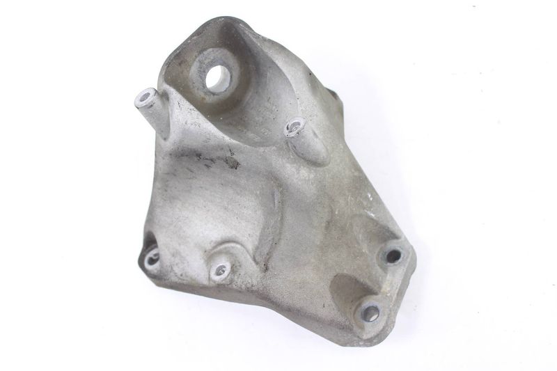 Transmission Mount Bracket 8E0399113L — Used (SKU 153493)