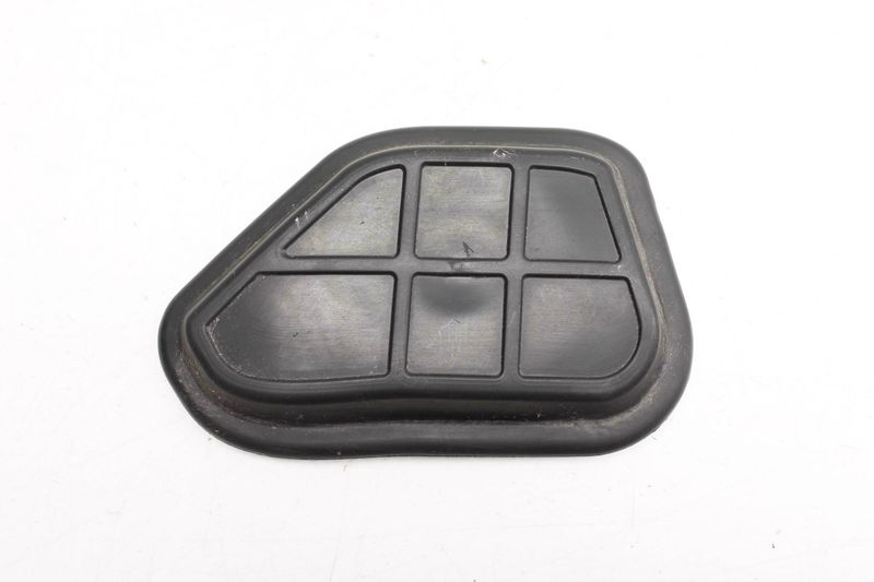 Strut Tower Cover 8K0803594 — Used (SKU 270577)