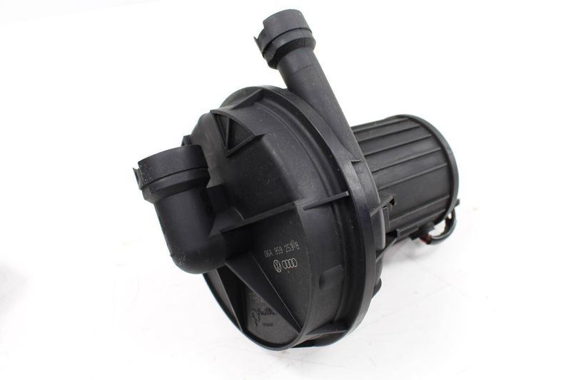 Secondary Air Injection / Smog Pump 06A959253B — Used (SKU 134009)