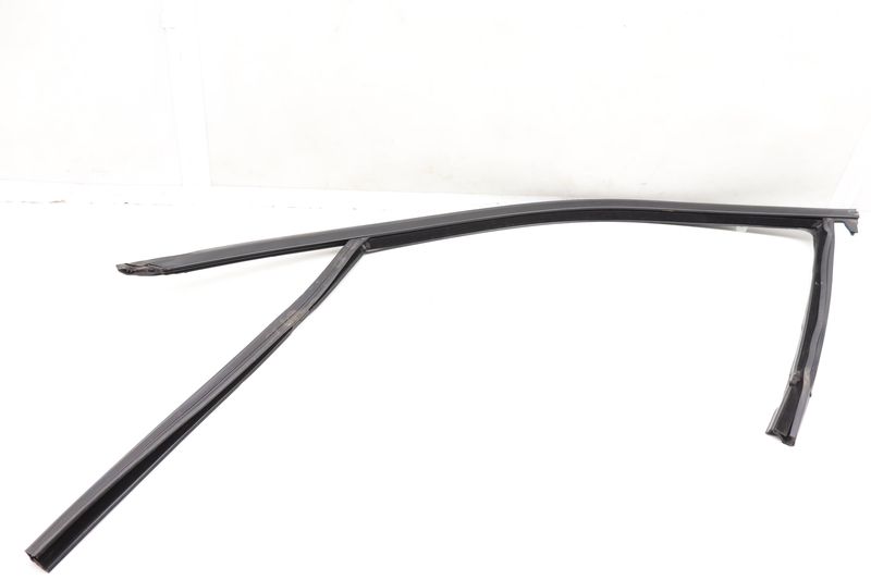 BMW Door Window Glass Channel / Seal 51337407403