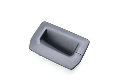 2ND ROW CENTER SEAT BELT GUIDE / TRIM 3CN857781