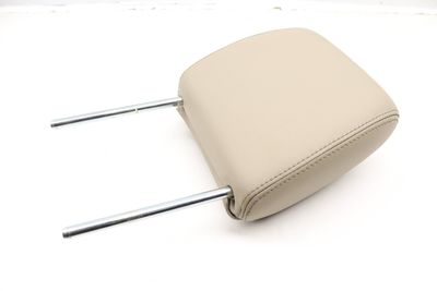 2ND ROW HEADREST / HEAD REST LR008401