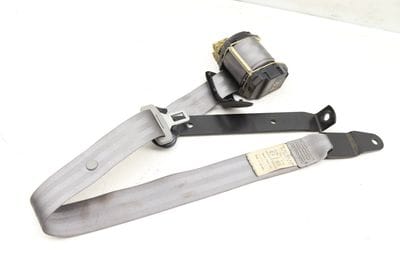 2ND Row Seatbelt / Seat Belt Retractor 705857815A