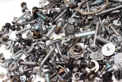 (3LB) ASSORTED MIXED BOLTS, NUTS, SCREWS, WASHERS, ETC - EURO VEHICLES
