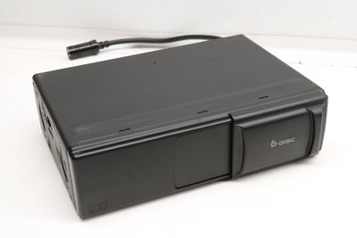 6-DISC CD CHANGER w/ MAGAZINE 8N7057111B
