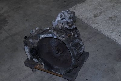 6-SPEED Manual Quattro Transmission (FHB) 02M300011AF