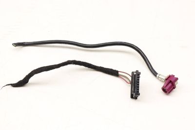 8.8" DISPLAY SCREEN / MONITOR WIRING CONNECTOR / PIGTAIL