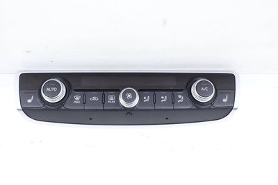 AC CLIMATE CONTROL / TEMP UNIT 8V0820043Q