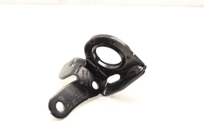 AC COMPRESSOR MOUNT / BRACKET