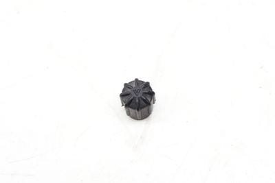AC Hose / Line Cap (SMALLER) 64538387437