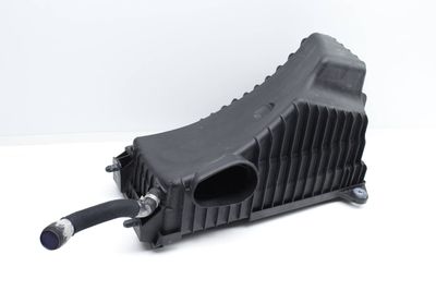 AIR CLEANER FILTER BOX / HOUSING - LOWER HALF 7L6129607AT