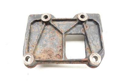 ALTERNATOR MOUNT / BRACKET 07D903289C