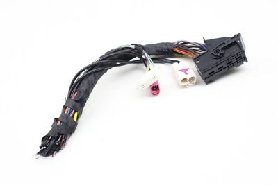 AMP / AMPLIFIER WIRING CONNECTOR / PIGTAIL