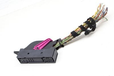Amplifier / Amp Wiring Connector Pigtail 4E0971636