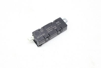 Antenna Booster 3C8035552