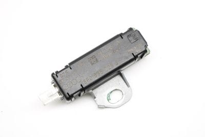 Antenna Booster 8F0035225J
